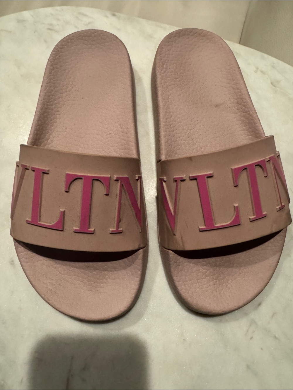 Valentino Garavani Dusty Pink VLTN Logo Slide Sandals